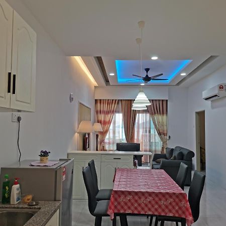 Cd Seaview Apartment Kuah Exterior photo