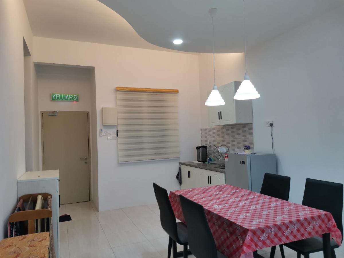 Cd Seaview Apartment Kuah Exterior photo